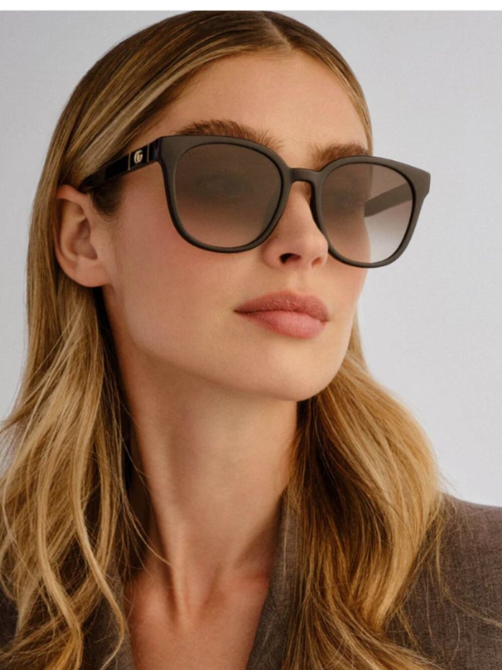 NIB Gucci Classic Black Sunglasses